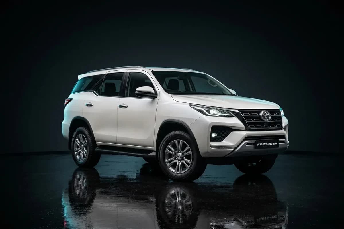 Rental & Sewa Toyota Fortuner VRZ Jogja - Foto 1